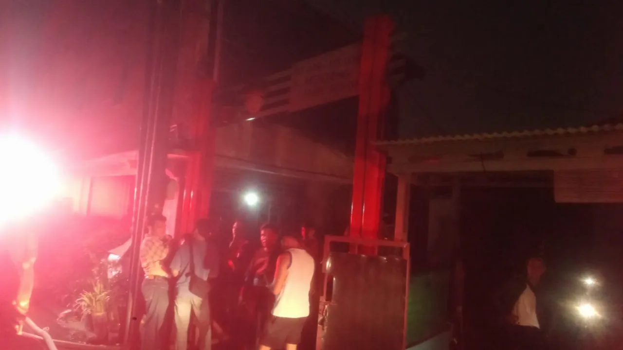 Kebakaran Menteng Tenggulun Jakarta Pusat 