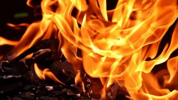 Tega! Nenek di Depok Bakar Cucunya, Siram Korban Pakai Minyak Tanah