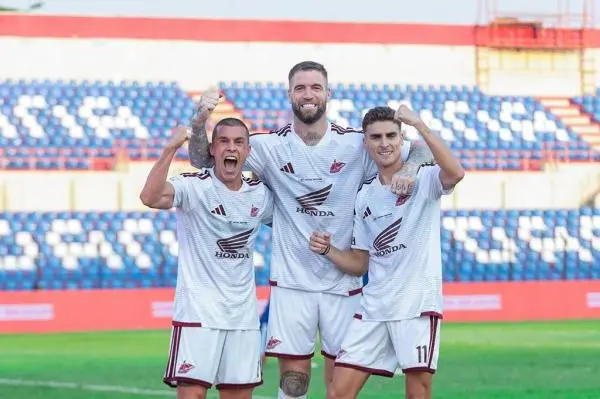 Hasil Super League: PSM Makassar Bungkam PSIM Yogyakarta, Kartu Merah Bikin Laga Berakhir Dramatis