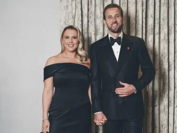 Romantis! Potret Katie Kane Dampingi Harry Kane Terima Penghargaan Ballon d'Or 2026