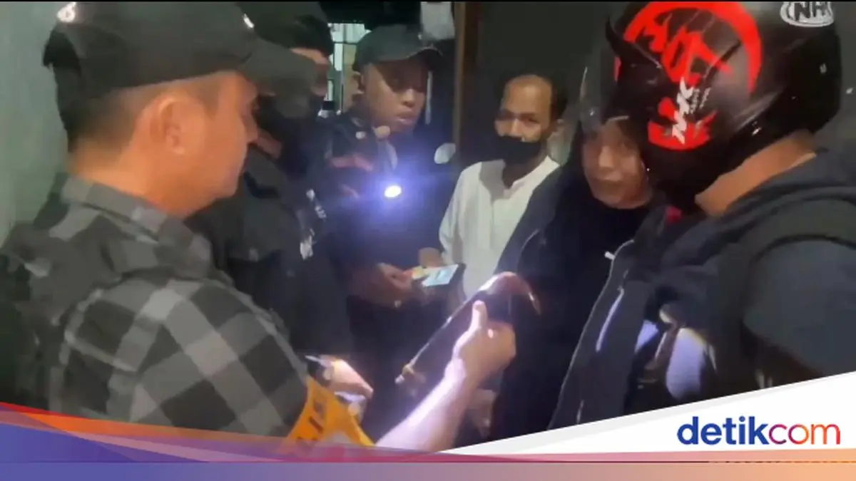 Polisi Gerebek Salon Diduga Jadi Gudang Sabu di Makassar, 4 Orang Ditangkap