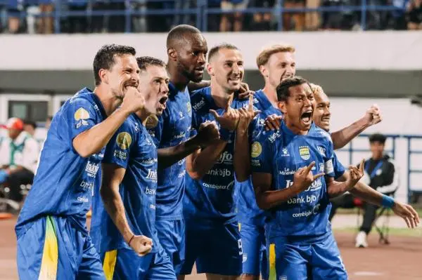 Persib Tanpa Igor Tolic Lawan Isenmulang, Teja Kembali tetapi Posisi Kiper Belum Pasti