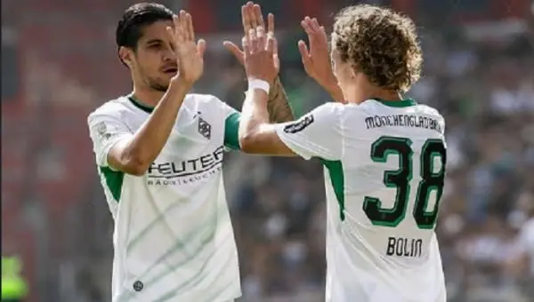 Kevin Diks Curhat usai Gladbach Kalah 6 Kali Beruntun, Serukan Kebangkitan
