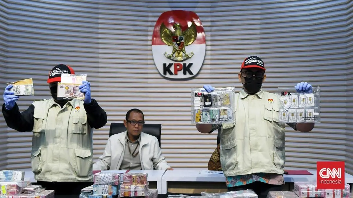 Fakta-fakta Dugaan Suap Dana Karhutla-Gempa NTT oleh Adik Eks Bos BNPB