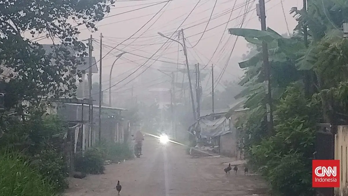 473 Hotspot di OKI Jadi Sumber Kabut Asap Tebal Palembang Pagi Ini