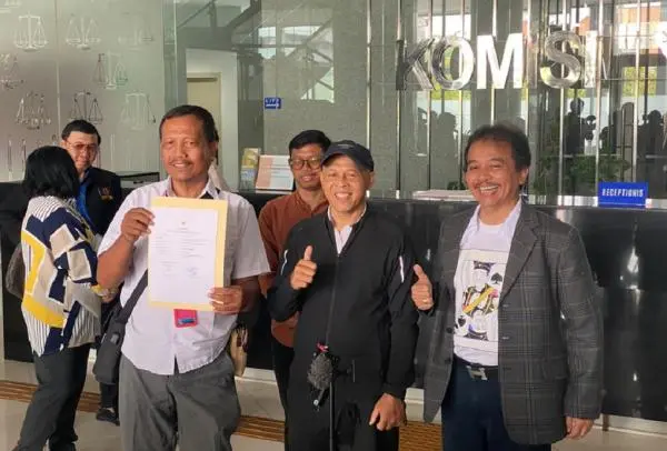 Kasus Ijazah Jokowi, PMAKI Laporkan Hakim Penyidang Roy Suryo-Dokter Tifa ke KY
