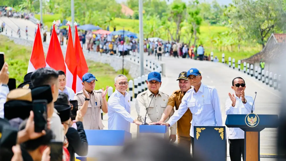 Seskab Teddy Beberkan Capaian Dua Tahun Pemerintahan Prabowo