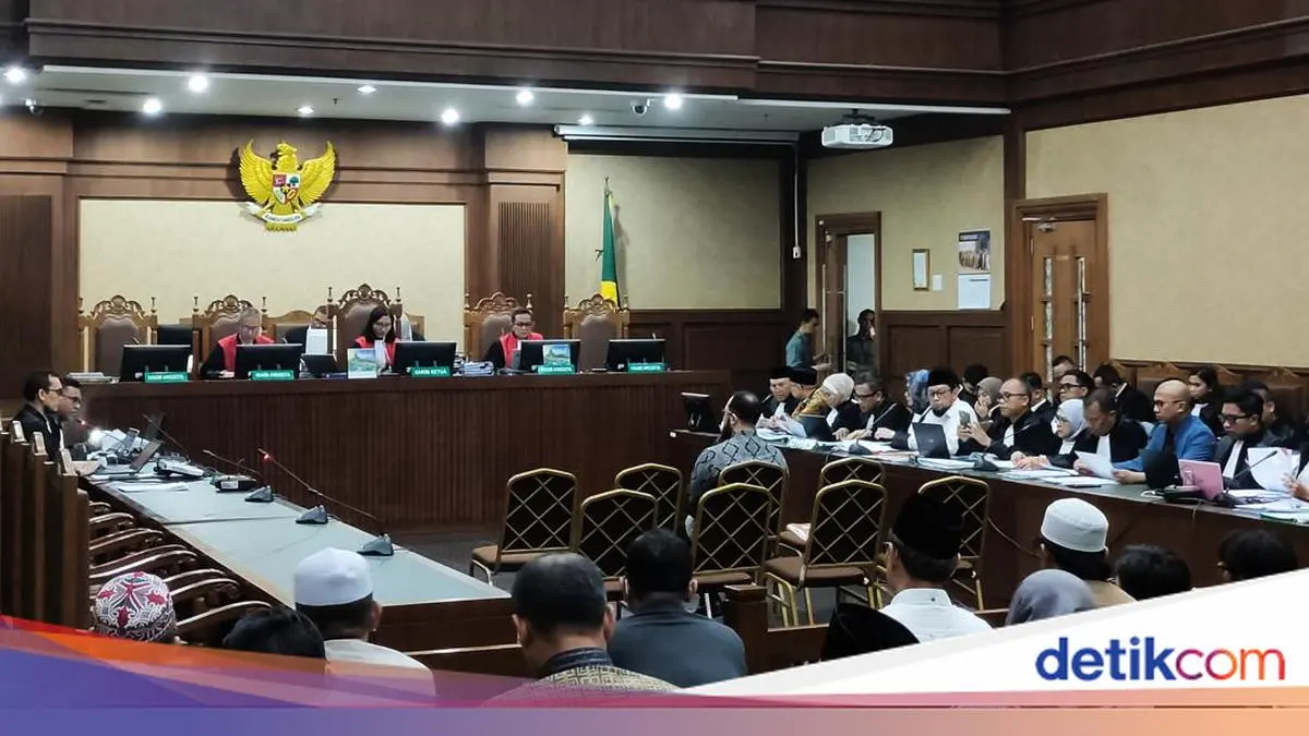 Khalid Basalamah Ngaku Setor Fee Percepatan Haji gegara Tawaran Maktab VIP