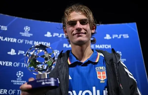 Como Hancurkan MU, Nico Paz Cetak 2 Gol dan 1 Assist: Malam Terindah dalam Karier