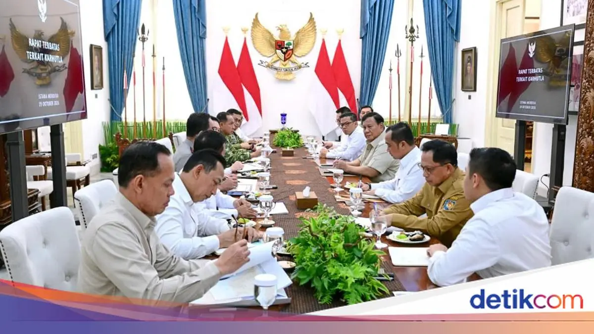 Prabowo Minta Karhutla Ditangani Masif dan Pengerahan Personel Dioptimalkan