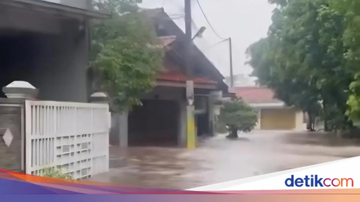 113 Rumah di Cibinong Terendam Banjir Akibat Tanggul Kali Sugu Tamu Jebol