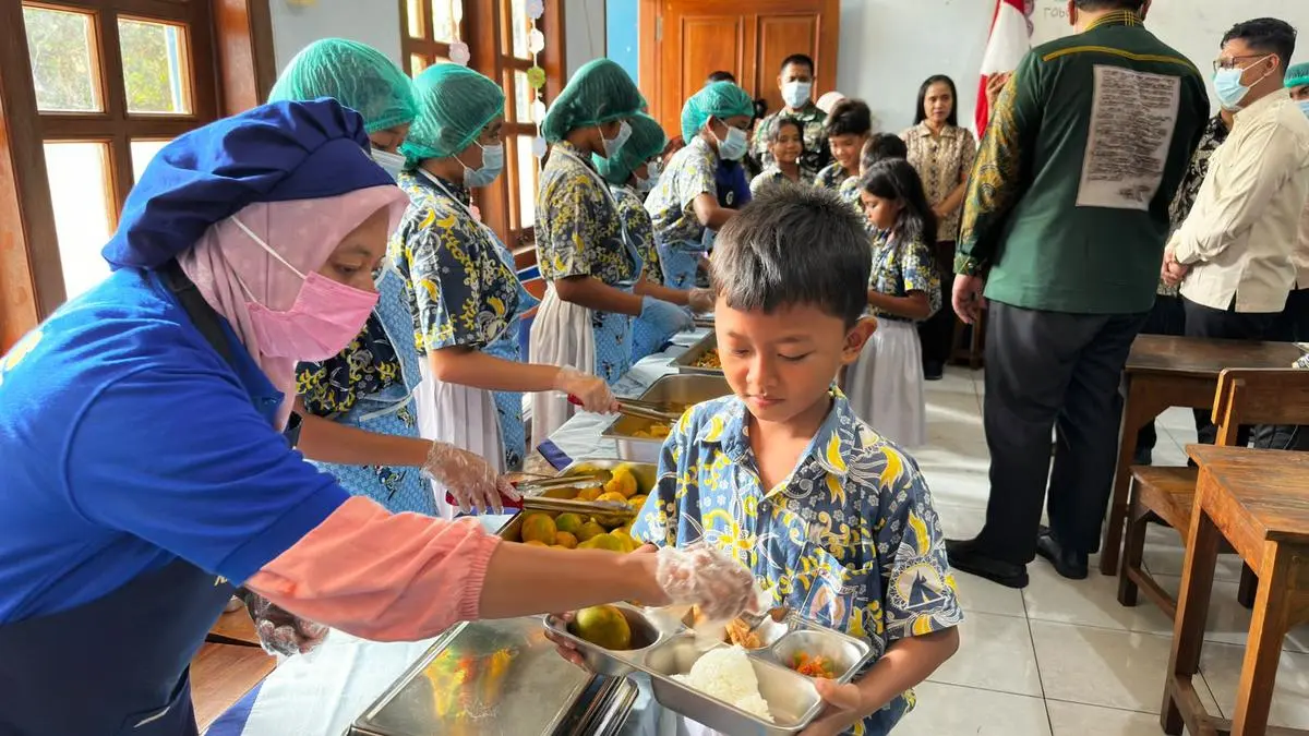MBG Prasmanan Bakal Diterapkan di 10 Ribu Dapur hingga Akhir Tahun