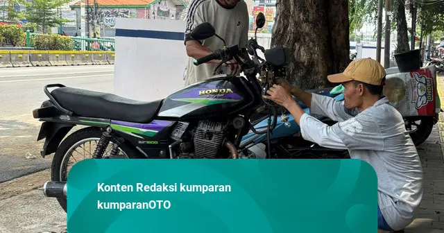 Onderdil Motor Lawas Sulit Dicari, Honda GL Pro 1998 Ini Direstorasi ke Otista