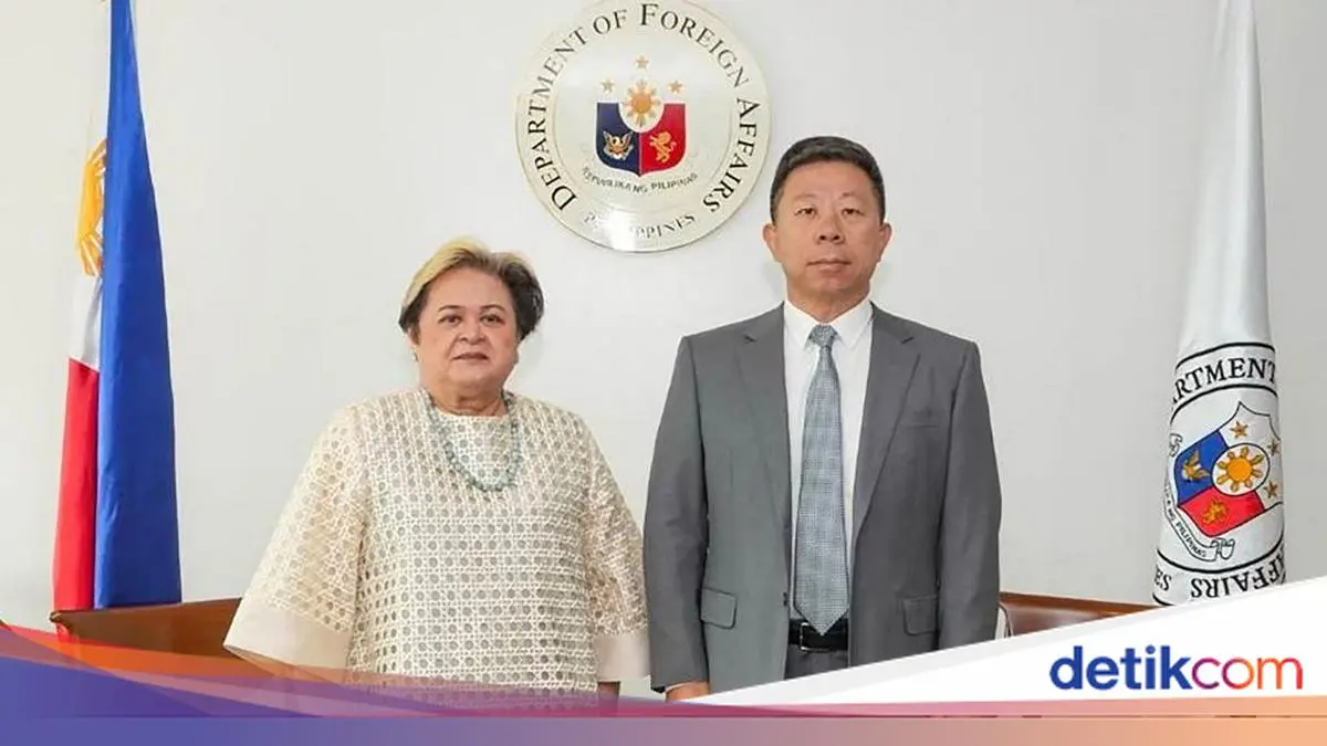 Dubes China Sesumbar Menang Mudah Lawan Manila, Filipina Meradang!
