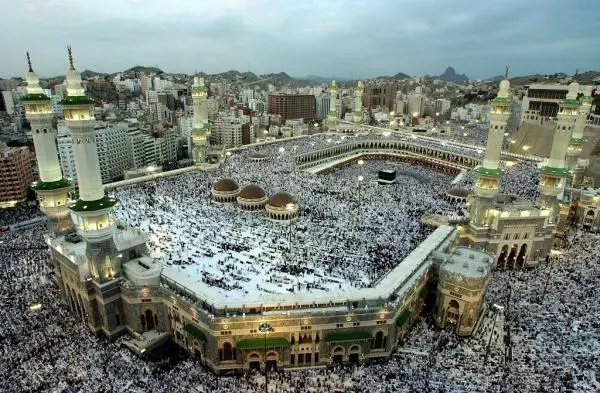 9 Keutamaan Kota Makkah dan Madinah bagi Umat Islam, Lengkap dengan Dalilnya