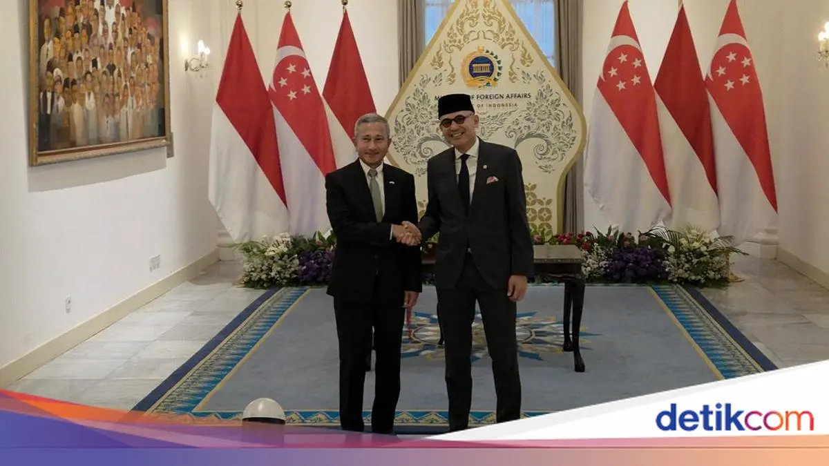 Menlu Tata Tegaskan RI Dukung Singapura Pimpin ASEAN 2027, Harap Tetap Solid
