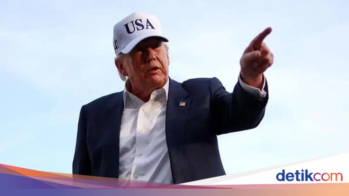 Trump Bilang Akan 'Urus' Kuba Begitu Perang Iran Selesai