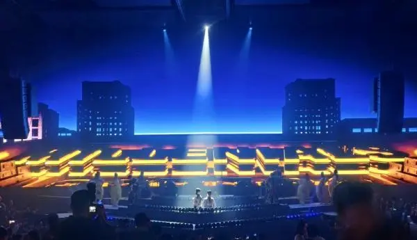 Dilengkapi Layar LED Raksasa, Black Owl Bangun Sistem Pencahayaan Terbesar di Asia