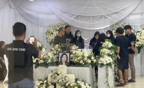 Jenazah Ibunda Marsha Aruan Akan Dimakamkan Besok di TPU Tanah Kusir