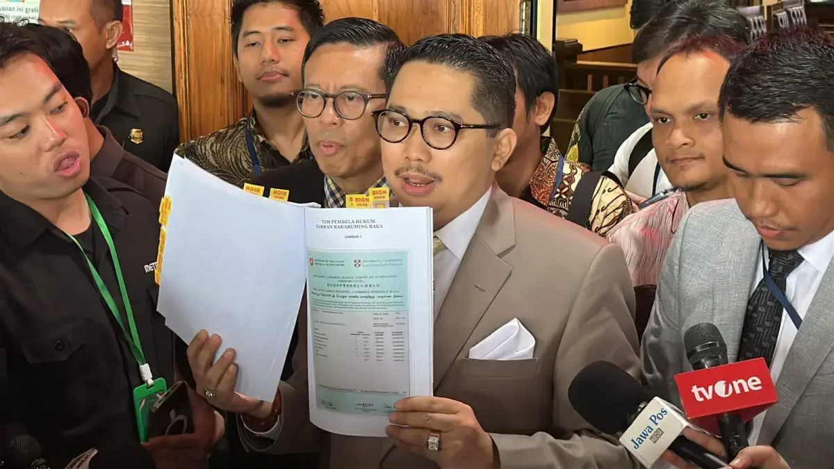 Kuasa Hukum Gibran Pamerkan Dokumen Pendidikan Ijazah SD hingga S1 di Sidang PTUN