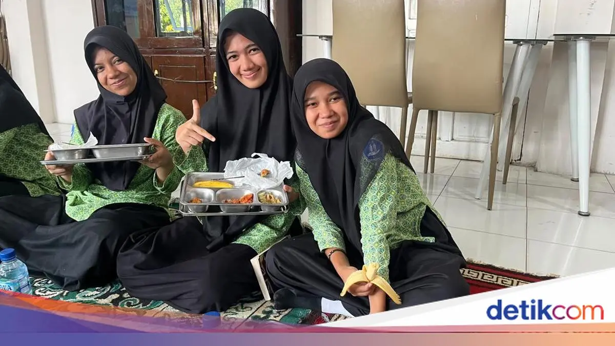 Antusias Siswa SLB Banda Aceh Santap MBG: Makan Bersama-Titip Pesan Menu