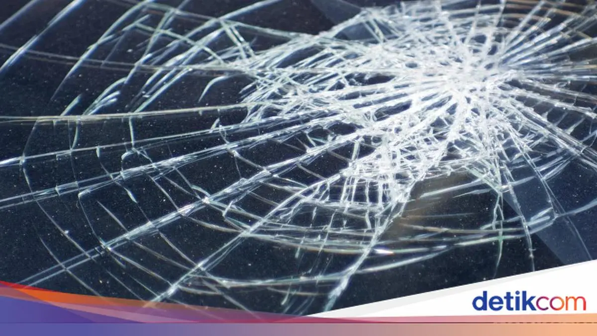 Mobil Bawa Rombongan Manasik Haji TK Tabrak Bus di Pandeglang, Diduga Rem Blong