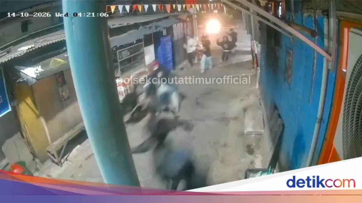 Viral Remaja di Ciputat Dicelurit Sejumlah Orang, Polisi Buru Pelaku