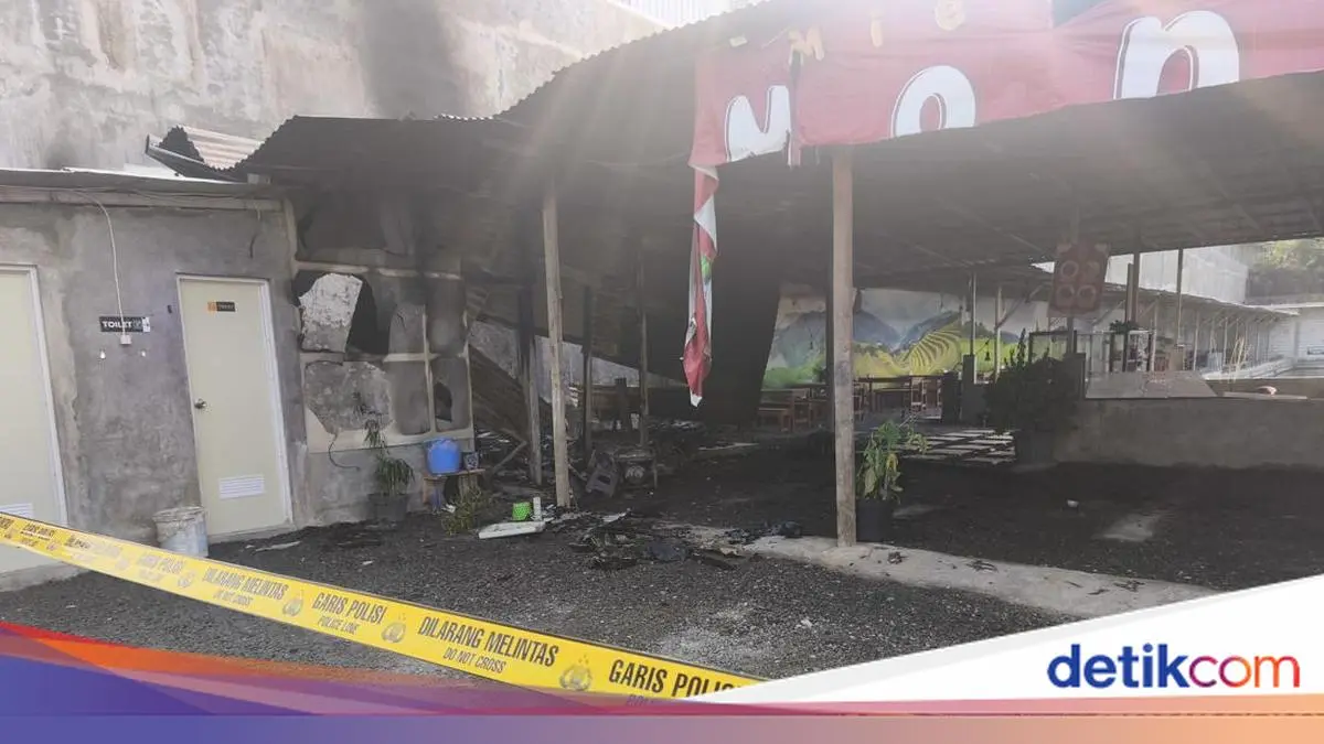 Polisi Sita Sajam hingga Busur Panah Terkait Pembakaran Warung Mi Babi