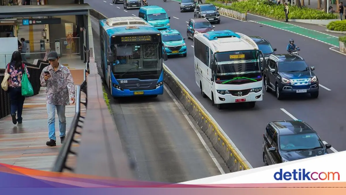 20 Rute Transjakarta Terdampak Situasi Lalin Malam Ini, 6 Disetop Sementara