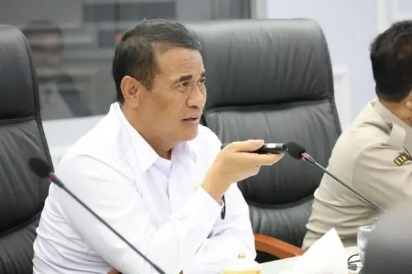 Mentan Amran Soroti Praktik Perantara di Sektor Peternakan, Berpotensi Rugikan Jutaan Peternak