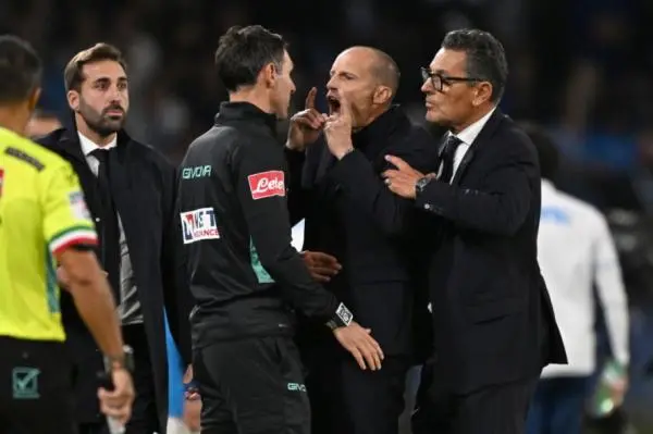 Kronologi Allegri Ngamuk hingga Dikartu Merah saat Napoli Imbang 3-3 dengan Roma