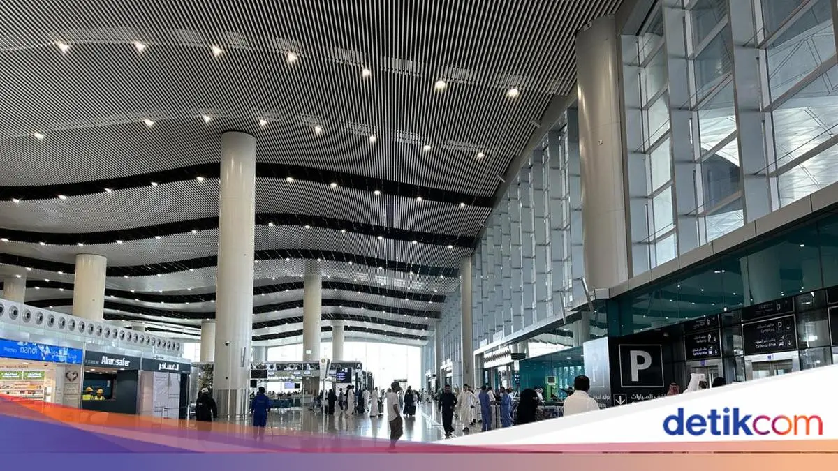 Penerbangan di Bandara Riyadh Kembali Beroperasi Usai Serangan Houti