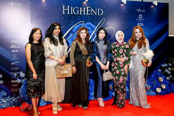 Liliana Tanoesoedibjo Tampil Anggun Hadiri HighEnd Gala Midnight Reverie