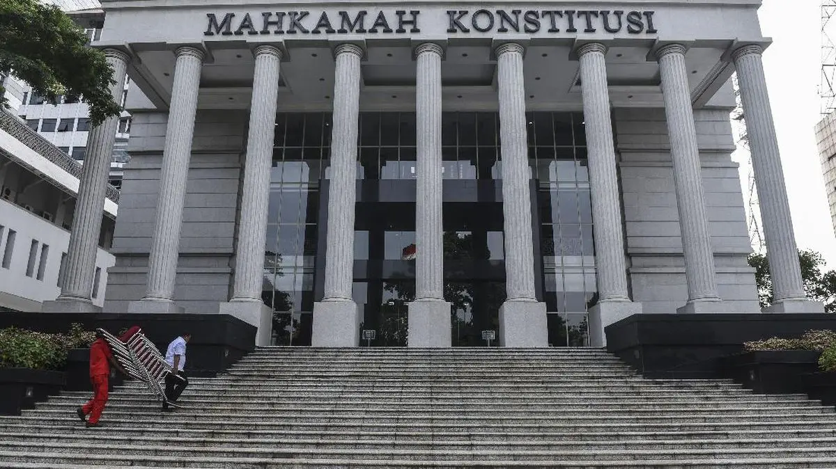 Putusan MK: Kepala Daerah Didakwa Pidana Bisa Diberhentikan Sementara