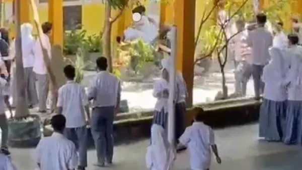 Viral Video Siswa SMAN di Gorontalo Dikeroyok 20 Senior, Berawal Raut Muka