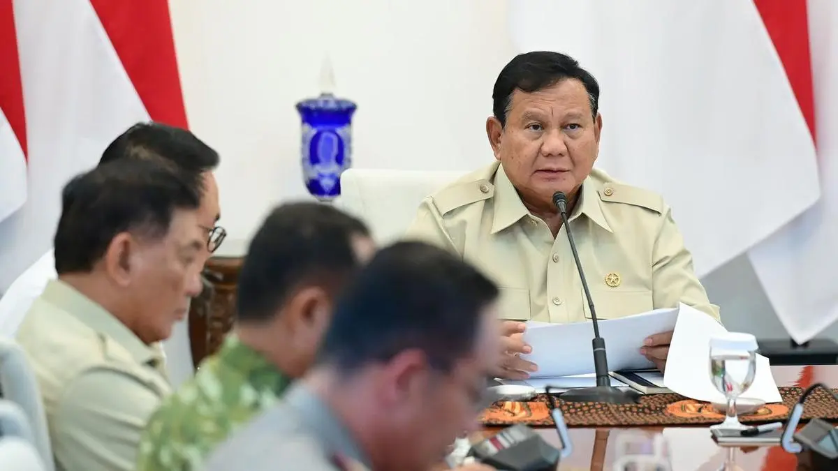 Prabowo Setujui Bantuan Asing untuk Tangani Kebakaran Hutan