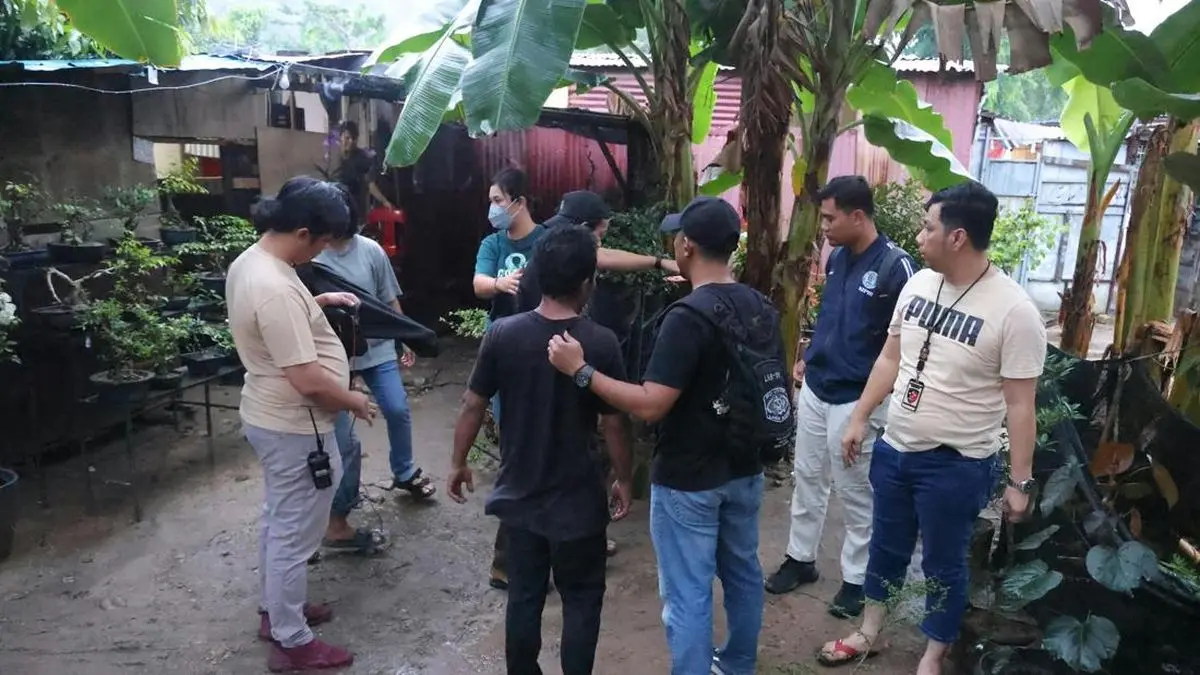 Polisi Gerebek Sarang Narkoba Kampung Madani Batam, 18 Orang Ditangkap