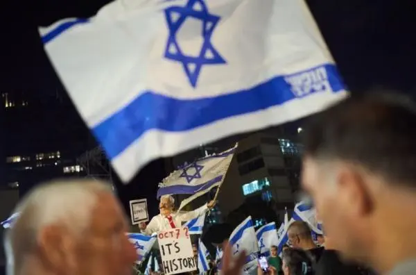 Ribuan Orang Demo Tolak Netanyahu Jelang Pemilu: Israel Belum Pernah seperti Ini!