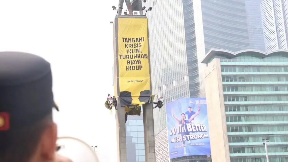 Panjat Patung HI, 6 Aktivis Greenpeace Tunggu Kepastian Hukum