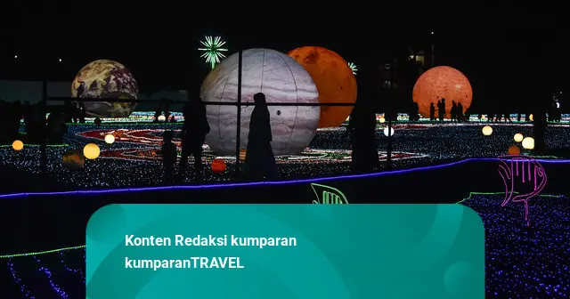 Foto: Gemerlap Jutaan Lampu di Festival Lumiland Tasikmalaya