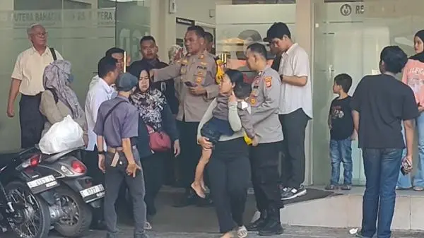 Kepala SPPG Kalijaga Cirebon Terancam Dipecat Buntut Keracunan Massal MBG