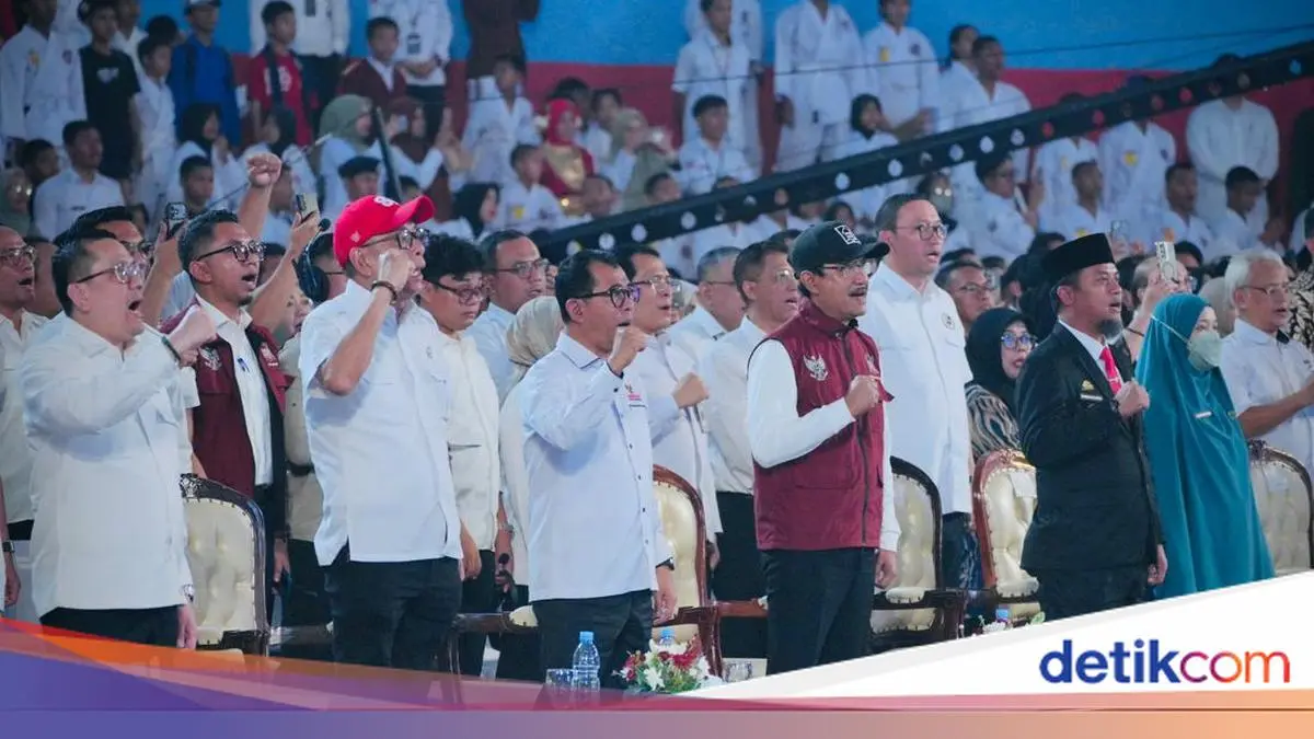 Momen Siswa Sekolah Rakyat Pimpin Ikrar Sumpah Pemuda di Makassar