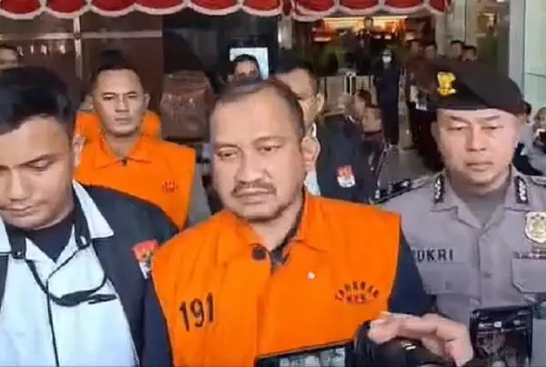 KPK Panggil Dirut PDAM dan BUMD Jateng di Kasus Pemerasan Bupati Pemalang Anom Widiyantoro
