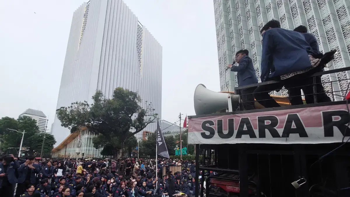 Demo Mahasiswa Trisakti di Patung Kuda: Dua Tahun Tanpa Kabar Baik dari Rezim Prabowo