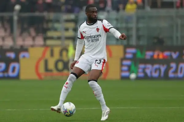 Pukulan Ganda AC Milan: Kalah dari Bologna, Tomori Absen Sebulan dan Lewatkan Derbi