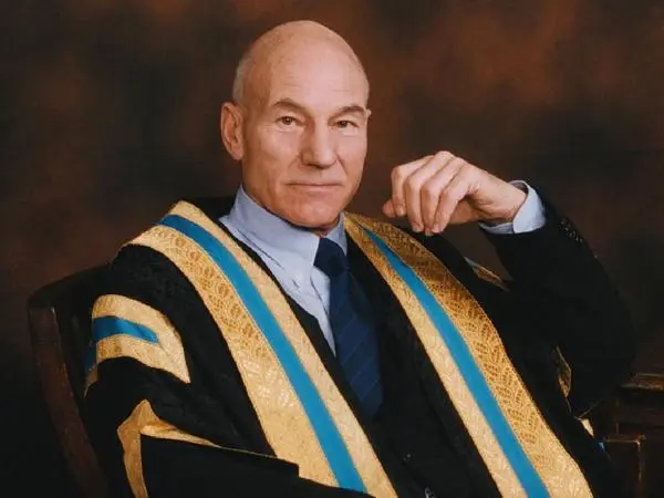 Sebelum Meninggal Dunia, Sir Patrick Stewart Berjuang Melawan Alzheimer dan Demensia Lewy Body