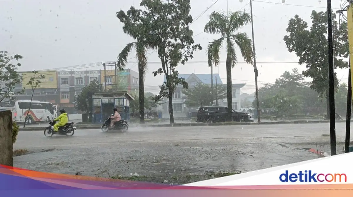 BMKG Wanti-wantii Hujan Ekstrem di Akhir-Awal Tahun, Antisipasi Banjir-Longsor