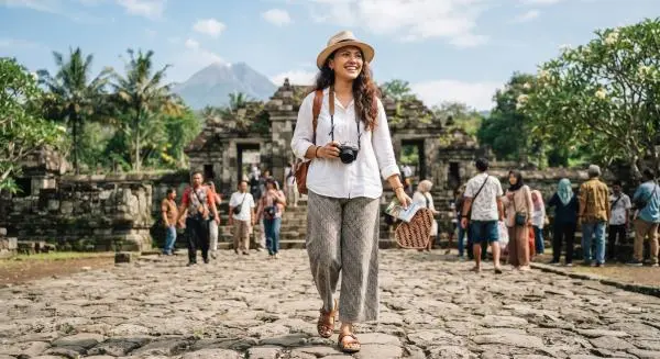 Kunjungan Wisatawan Nusantara Tembus 842 Juta Orang