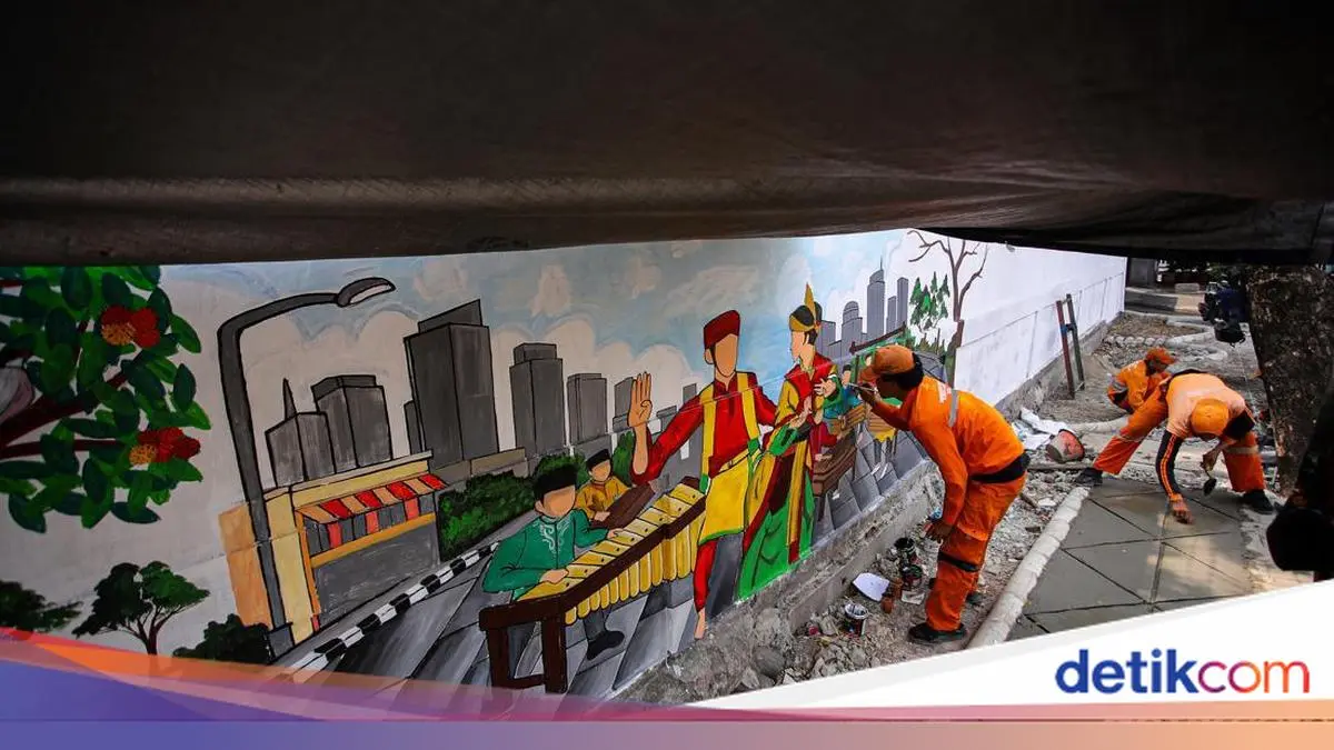 Mural Warna-warni Percantik Jalur Pejalan Kaki di Kebayoran Lama
