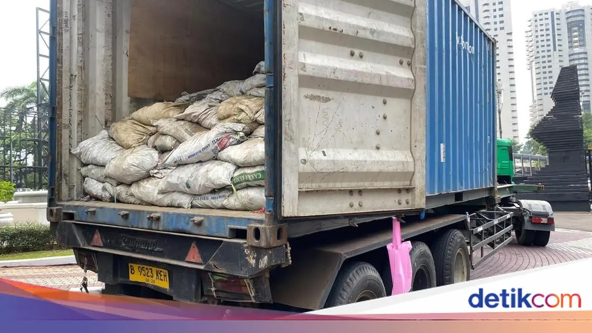 54 Ton Batu Galena yang Dibongkar Polisi di Jakut Disamarkan Berisi Kemiri